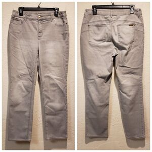 Chicos Womens Jean Pants Size 1.5 Cotton Blend The So Lifting Slim Leg Pockets